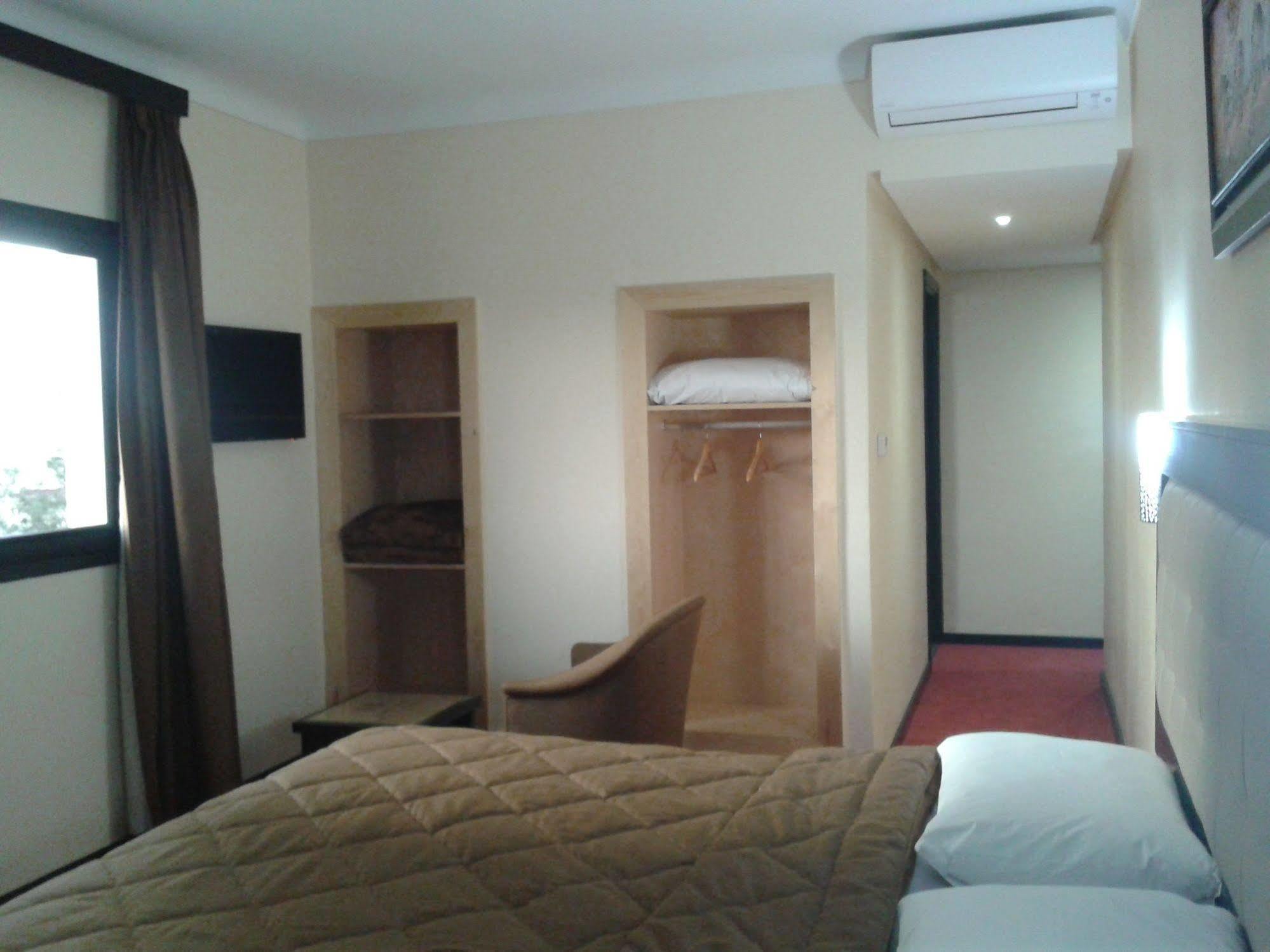 Al Akhawayn Hotel Oujda Exterior photo